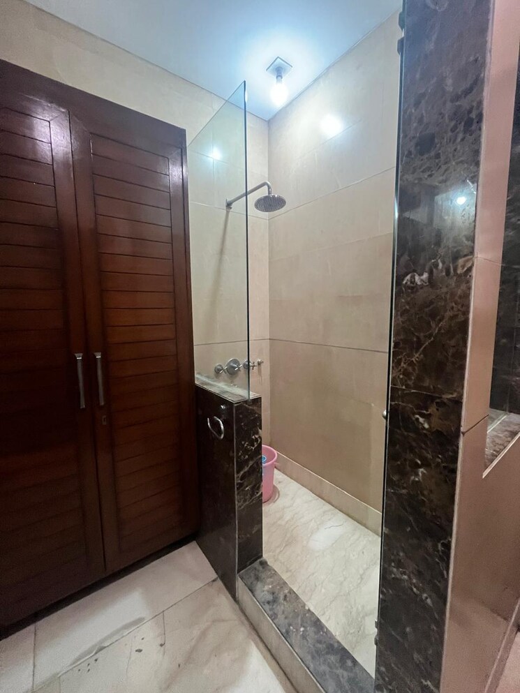 Bathroom, panchsheel park 4 Bedroom 500 Sq.Yd. Builder Floor In Panchsheel Park Delhi 9787389