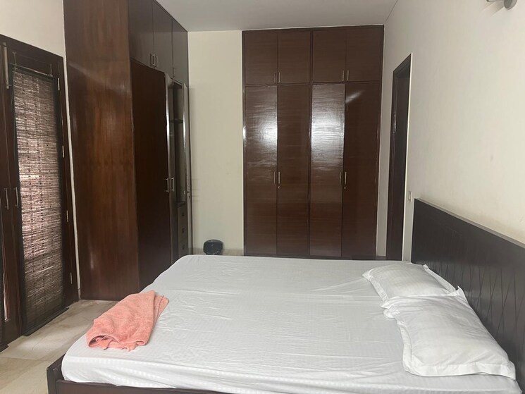 Bedroom, panchsheel park 4 Bedroom 500 Sq.Yd. Builder Floor In Panchsheel Park Delhi 9787389