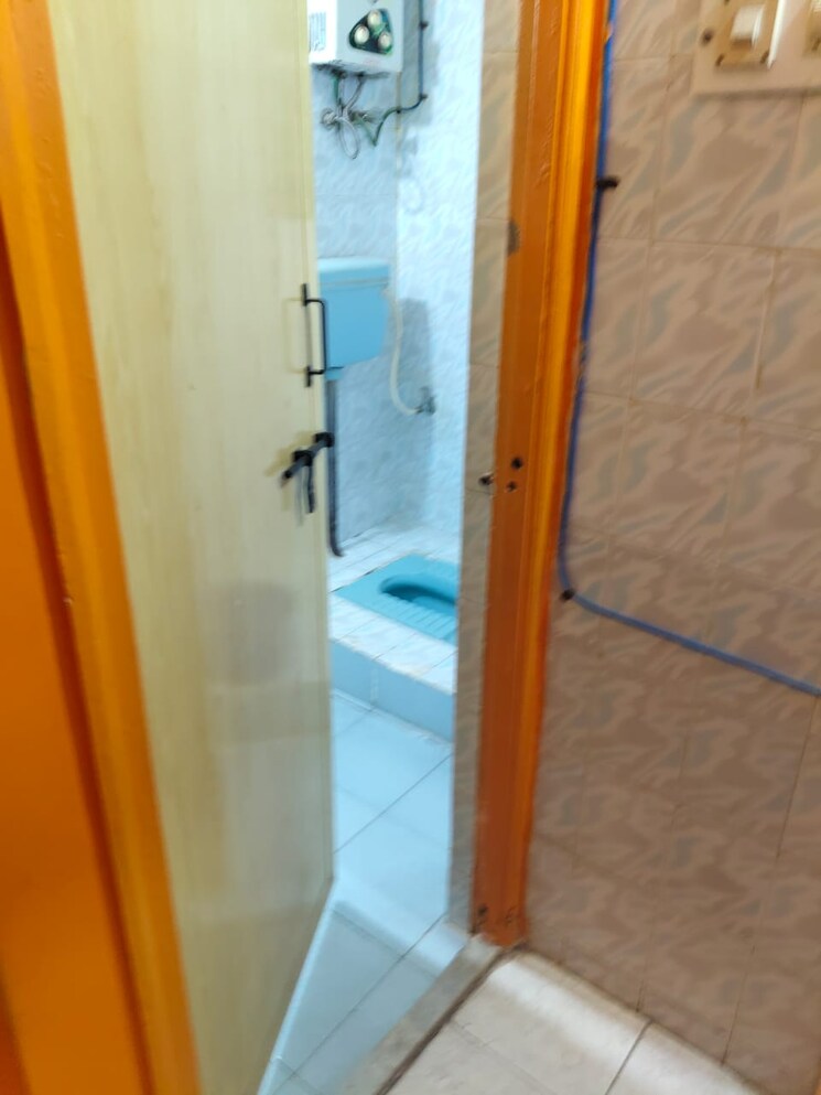 Bathroom, sarala-apartments-model-colony 2 Bedroom 1300 Sq.Ft. Apartment In Model Colony Pune 9787406