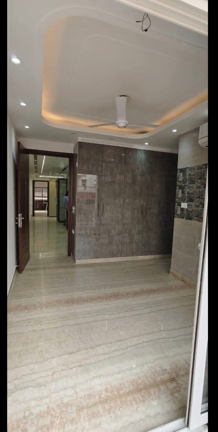 Room, saket 3 Bedroom 1500 Sq.Ft. Builder Floor In Saket Delhi 9787457