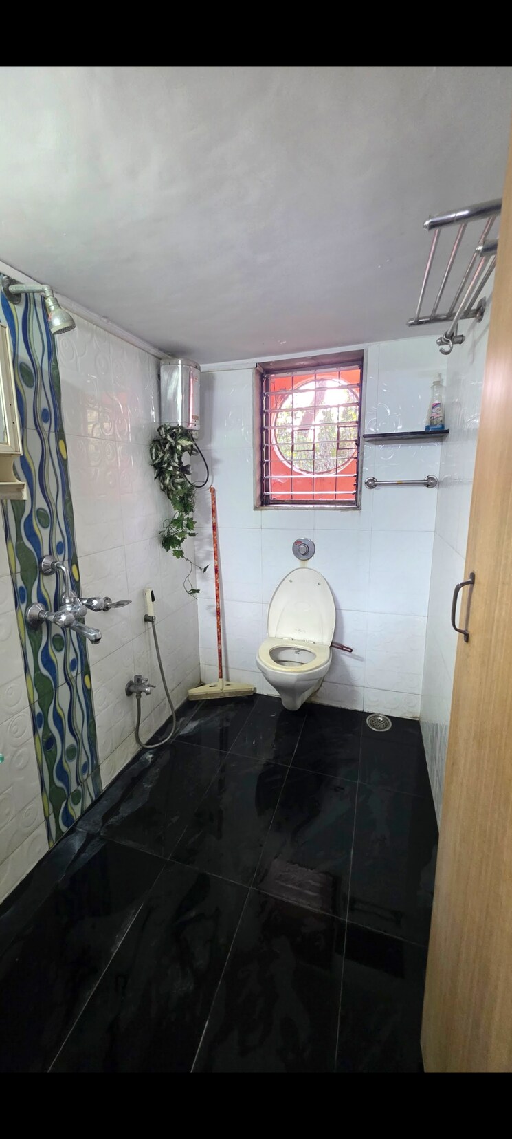 Bathroom, chembur 2 Bedroom 800 Sq.Ft. Apartment In Chembur Mumbai 9787488