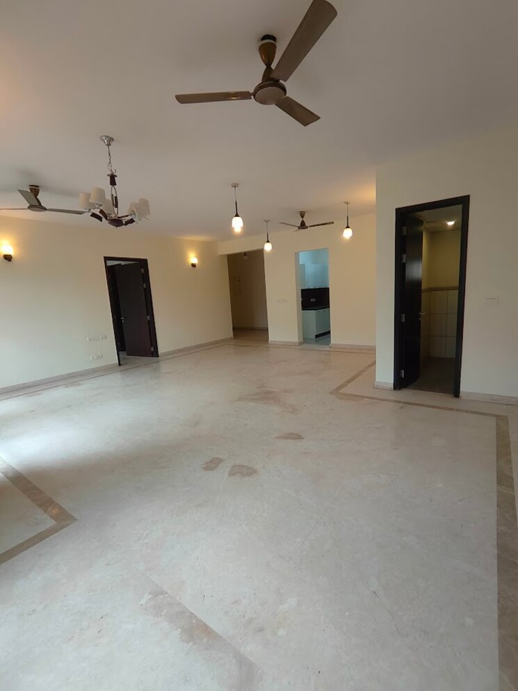 Room, prestige-silver-oak-apartment 3 Bedroom 2411 Sq.Ft. Apartment In Whitefield Bangalore 9787504