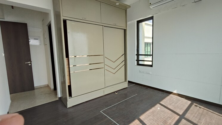 Room, peninsula-celestia-spaces 2 Bedroom 840 Sq.Ft. Apartment In Parel Mumbai 9787548