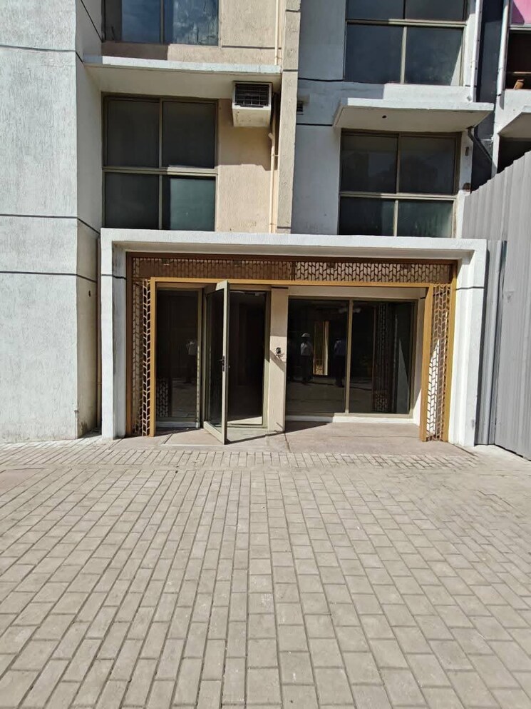 Exterior View, lodha-crown-kolshet 1 Bedroom 500 Sq.Ft. Apartment In Kolshet Road Thane 9787573