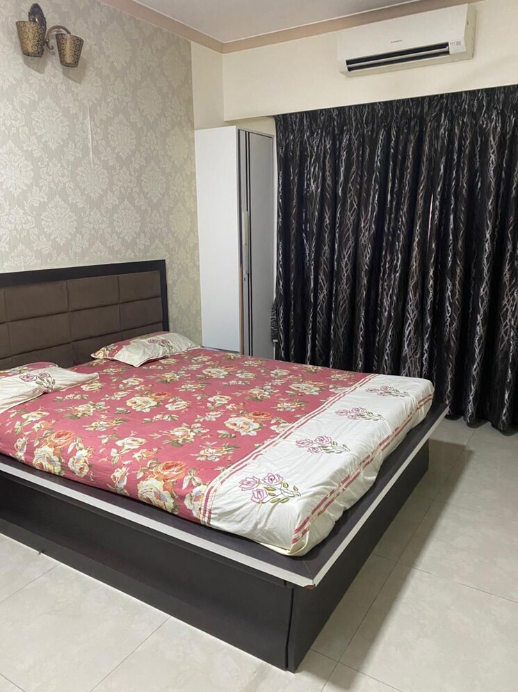 Bedroom, hiranandani-glen-croft 3 Bedroom 1500 Sq.Ft. Apartment In Powai Mumbai 9787785