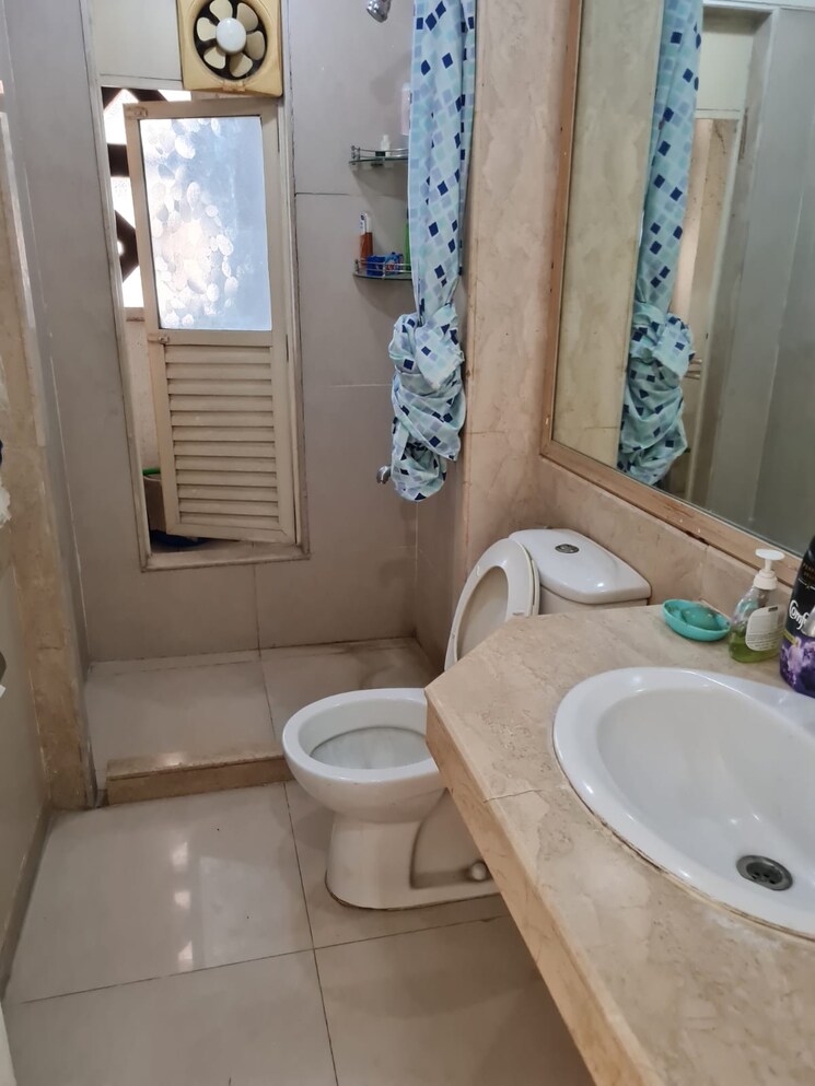 Master Bedroom, hiranandani-verona-co-op-housing-society-ltd 3 Bedroom 1285 Sq.Ft. Apartment In Powai Mumbai 9787796