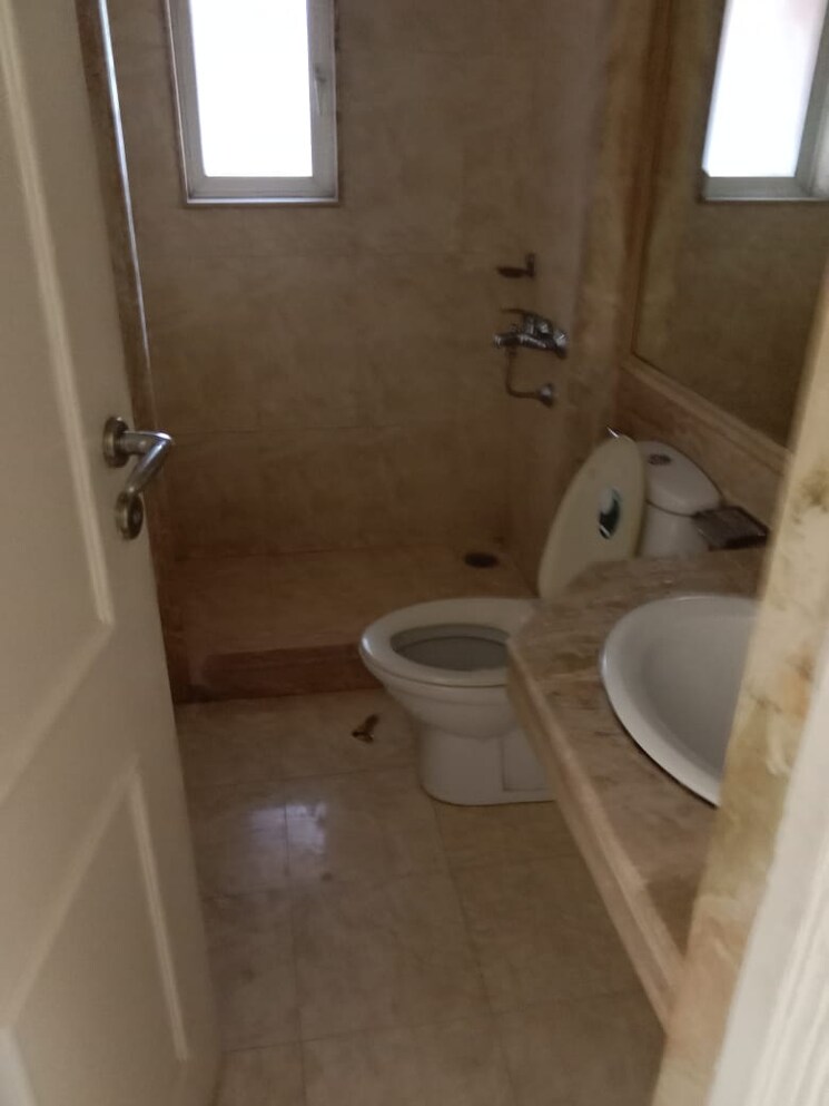 Bathroom, hiranandani-heritage-tower 3 Bedroom 1150 Sq.Ft. Apartment In Powai Mumbai 9787810