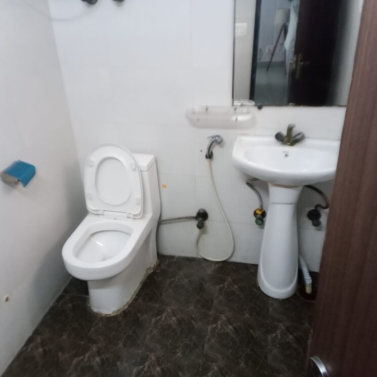 Bathroom, rwa-apartments-sector-40 2 Bedroom 1500 Sq.Ft. Builder Floor In Sector 40 Noida 9787837