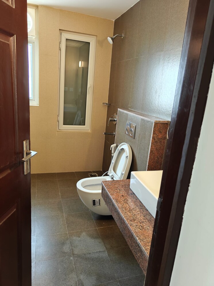 Kitchen, rwa-apartments-sector-40 3 Bedroom 3500 Sq.Ft. Builder Floor In Sector 40 Noida 9787838