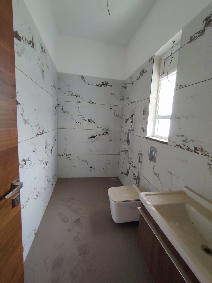 Bathroom, hallmark-county 4 Bedroom 4280 Sq.Ft. Villa In Osman Nagar Hyderabad 9787860