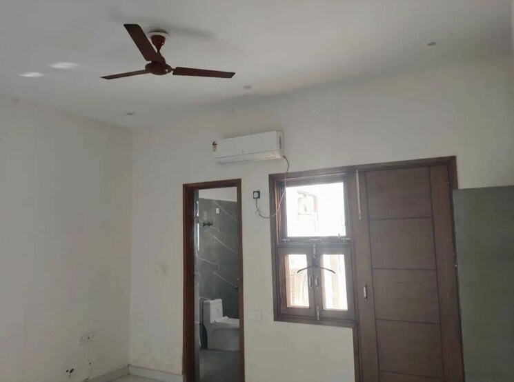 Room, gomti nagar 2 Bedroom 1400 Sq.Ft. Independent House In Gomti Nagar Lucknow 9787962