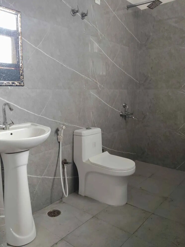 Bathroom, gomti nagar 2 Bedroom 1400 Sq.Ft. Independent House In Gomti Nagar Lucknow 9787962