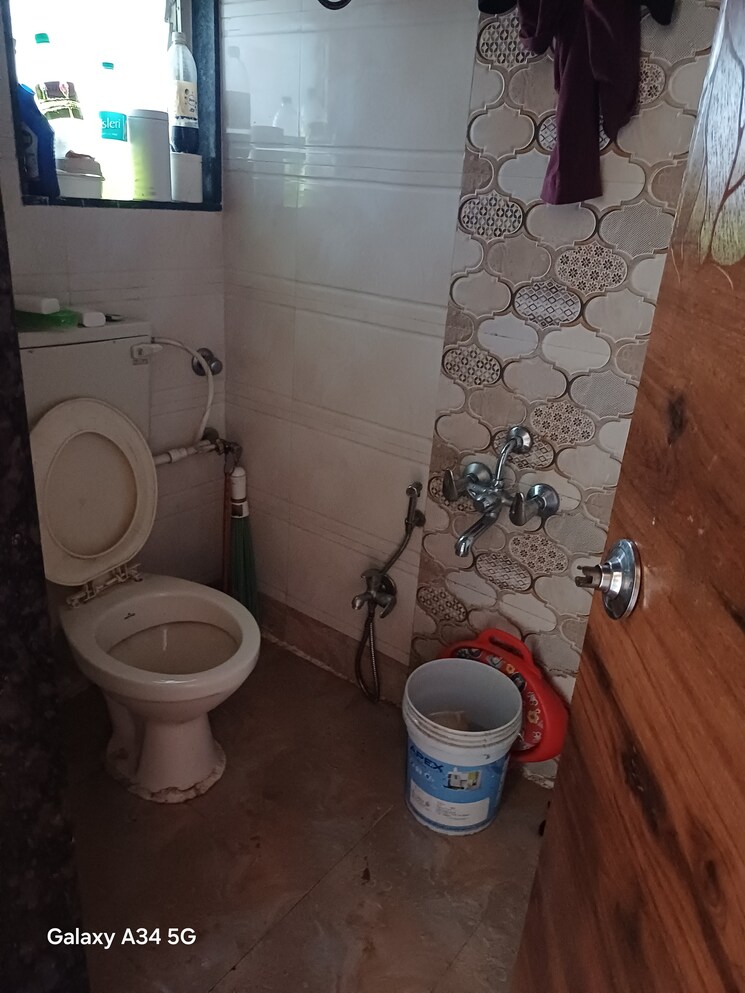 Bathroom, sector 6 kopar khairane 4 Bedroom 1350 Sq.Ft. Penthouse In Sector 6 Kopar Khairane Navi Mumbai 9787974