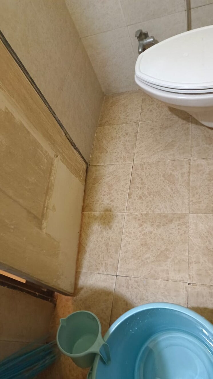 Bathroom, swaraj-planet 3 Bedroom 1420 Sq.Ft. Apartment In Kopar Khairane Navi Mumbai 9788001