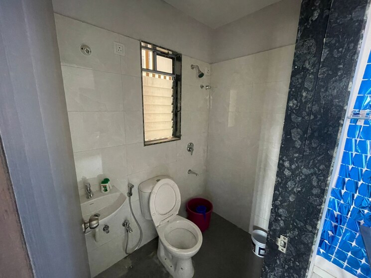 Bathroom, promesa-midtown 1 Bedroom 230 Sq.Ft. Apartment In Ghatkopar East Mumbai 9788005