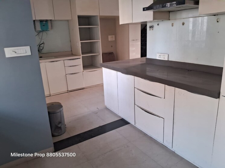Kitchen, aundh 4 Bedroom 3500 Sq.Ft. Apartment In Aundh Pune 9788031