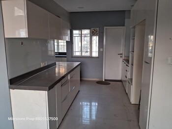 4 BHK Flat for Sale in Aundh, Pune