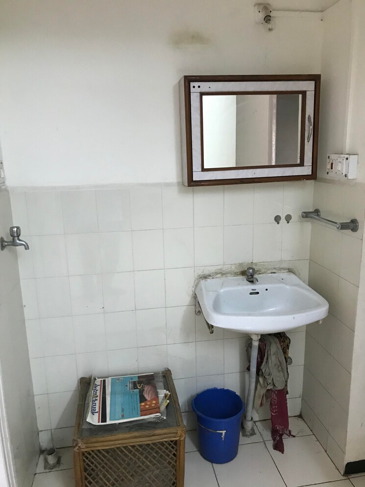 Bathroom, ambedkar colony 3 Bedroom 1289 Sq.Ft. Apartment In Ambedkar Colony Pune 9788046