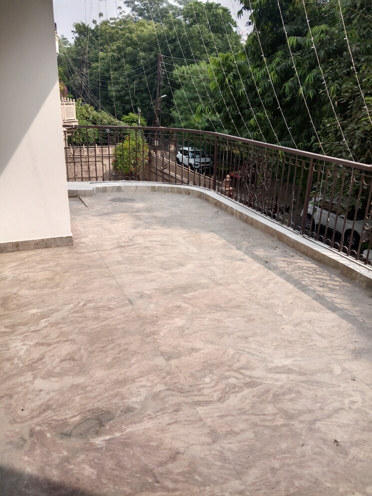 Balcony, rwa-apartments-sector-26 3 Bedroom 2500 Sq.Ft. Apartment In Sector 26 Noida 9788140