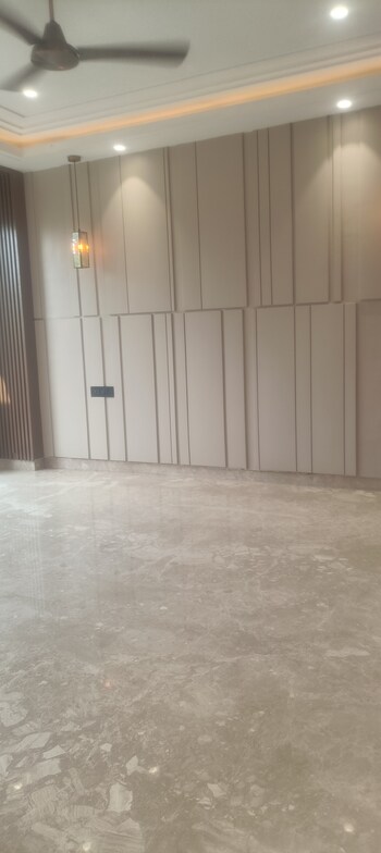 3 BHK Builder Floor for Sale in Hargobind Enclave, Delhi