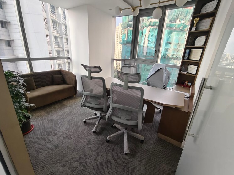 Team Area, wadhwa-the-gateway Commercial Office Space 700 Sq.Ft. In Mulund West Mumbai 9788221