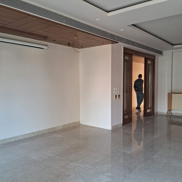 Room, panchsheel park 4 Bedroom 500 Sq.Ft. Builder Floor In Panchsheel Park Delhi 9788285