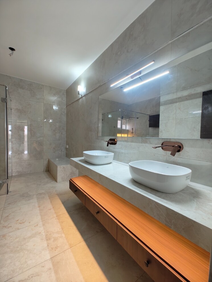 Bedroom, laurels-chaitaniya 4 Bedroom 5000 Sq.Ft. Apartment In Alwarpet Chennai 9788316