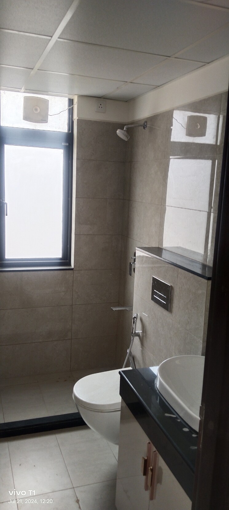 Bathroom, adani-samsara 3 Bedroom 1850 Sq.Ft. Builder Floor In Sector 60 Gurgaon 9788346