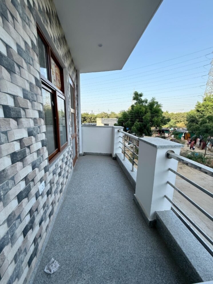 Balcony, ardee-city 2 Bedroom 1100 Sq.Ft. Builder Floor In Sector 52 Gurgaon 9788380