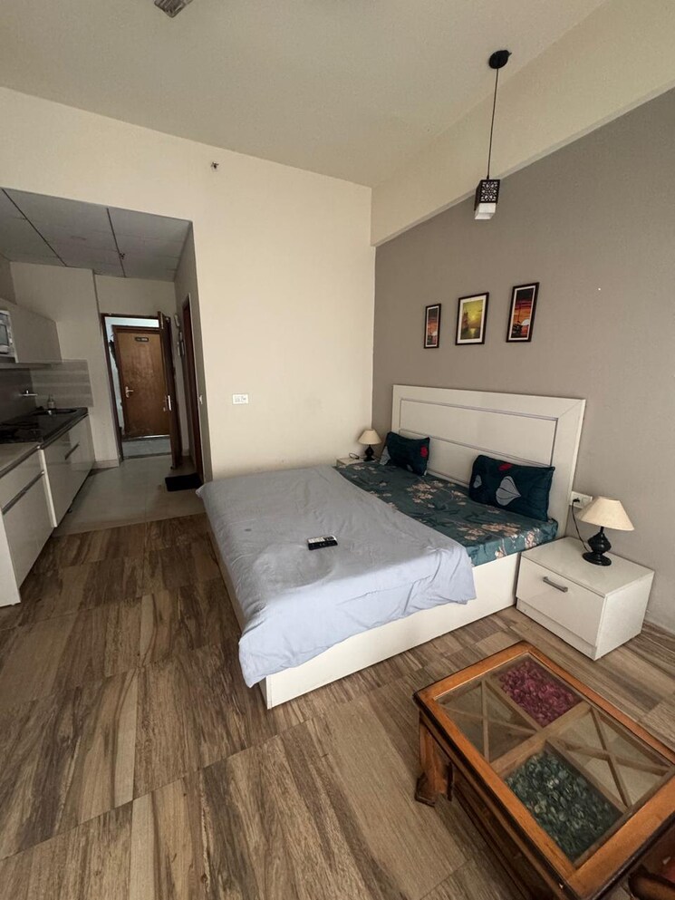Room, paramount-golfforeste 1 Bedroom 435 Sq.Ft. Apartment In Zeta I Greater Noida Greater Noida 9788448