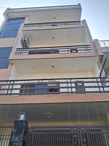 5 BHK House for Sale in Sector 45, Noida