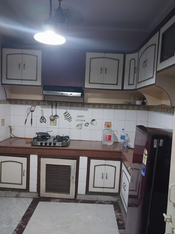 Kitchen, sector 18 dwarka 3 Bedroom 1500 Sq.Ft. Apartment In Sector 18 Dwarka Delhi 9788519