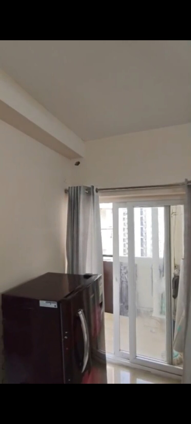 Living Room, amrapali-ivory-heights 1 Bedroom 585 Sq.Ft. Apartment In Amrapali Dream Valley Greater Noida 9788572