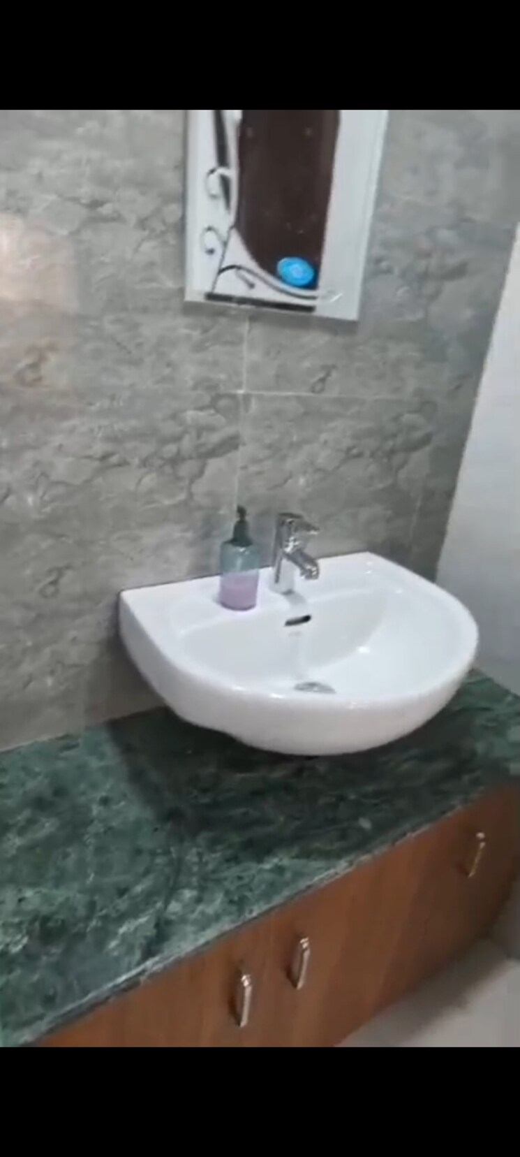 Bathroom, amrapali-ivory-heights 1 Bedroom 585 Sq.Ft. Apartment In Amrapali Dream Valley Greater Noida 9788572