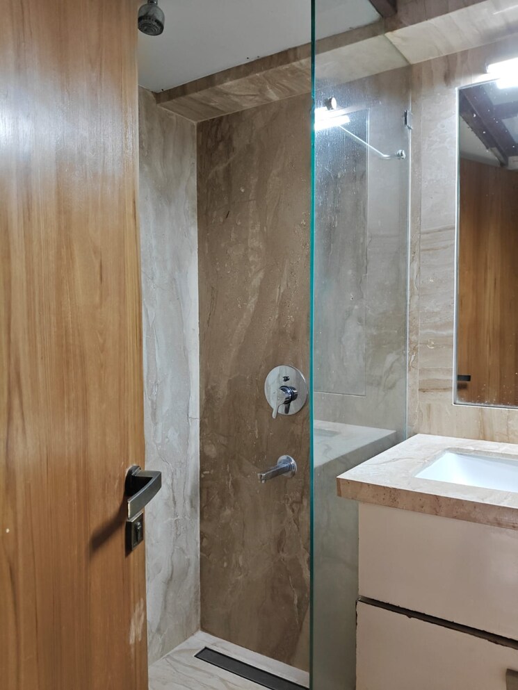 Bathroom, clover-trump 2 Bedroom 950 Sq.Ft. Apartment In Koregaon Park Pune 9788632