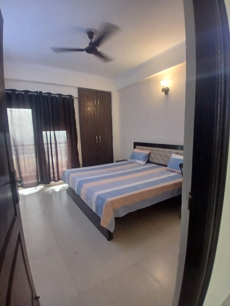 undefined, gardenia-golf-city 3 Bedroom 1350 Sq.Ft. Apartment In Sector 75 Noida 9788661