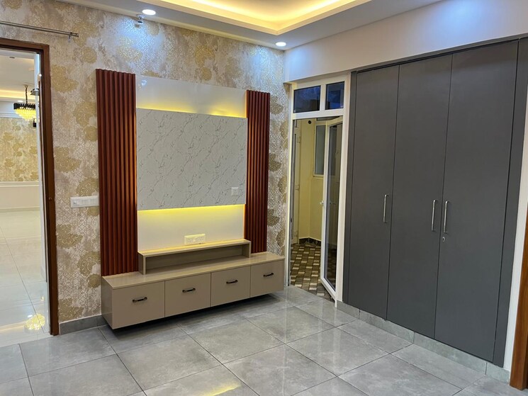 Room, saya-gold-avenue 3 Bedroom 1755 Sq.Ft. Apartment In Vaibhav Khand Ghaziabad 9788709