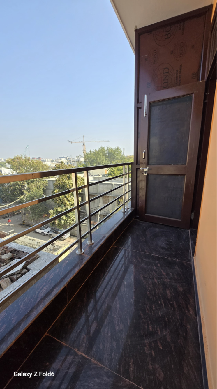 Balcony, chattarpur 2 Bedroom 850 Sq.Ft. Builder Floor In Chattarpur Delhi 9789089