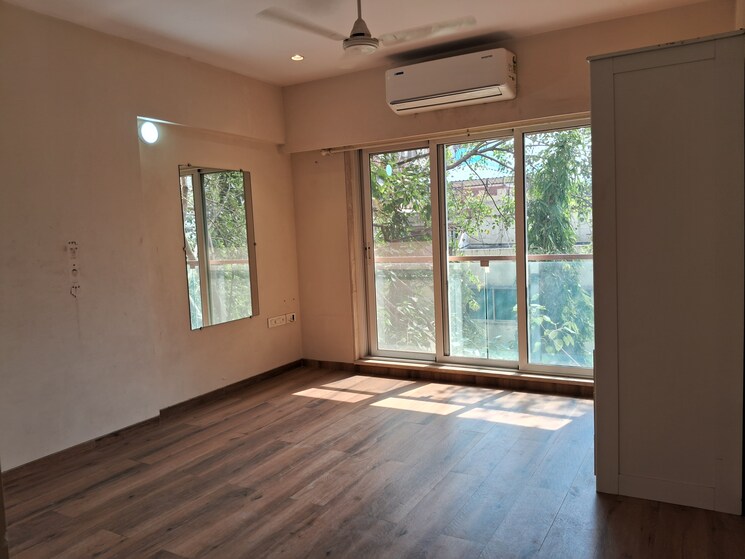 Room, kings-apartment-santacruz 3 Bedroom 1200 Sq.Ft. Apartment In Santacruz East Mumbai 9789094