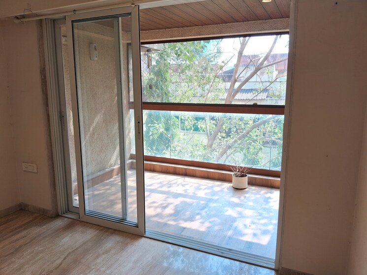 Balcony, kings-apartment-santacruz 3 Bedroom 1200 Sq.Ft. Apartment In Santacruz East Mumbai 9789094