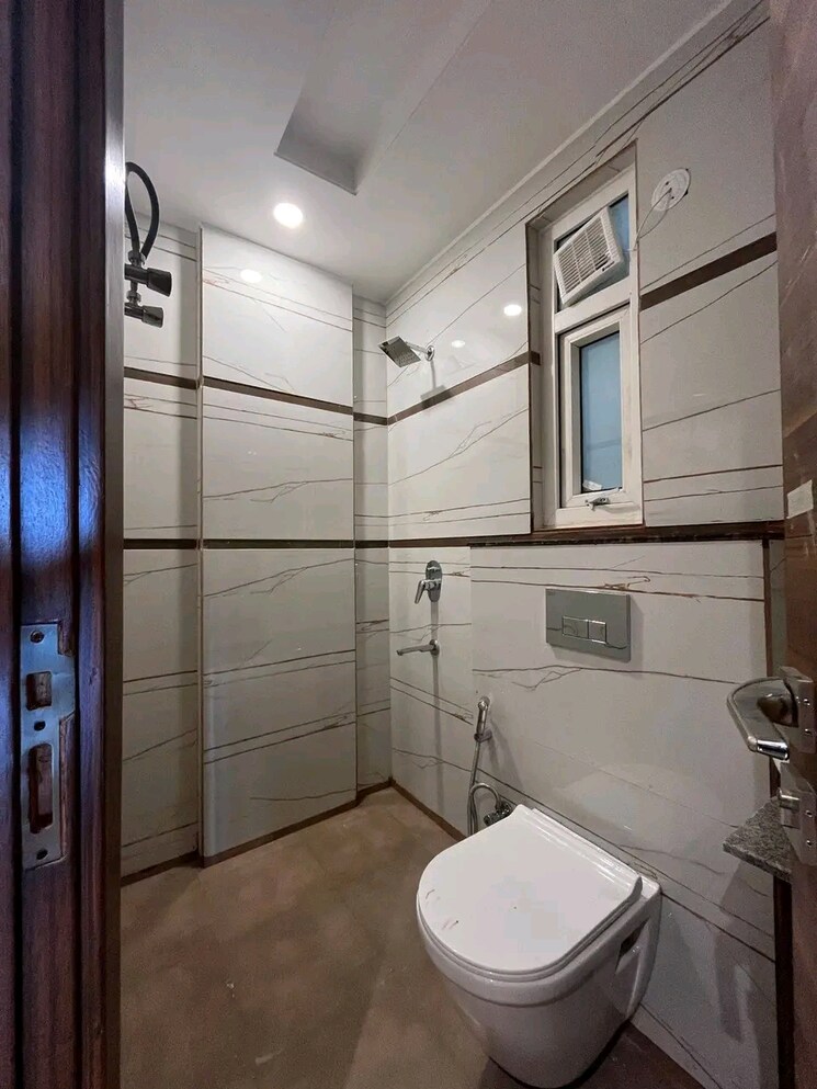 Kitchen, chattarpur 4 Bedroom 1800 Sq.Ft. Builder Floor In Chattarpur Delhi 9789355