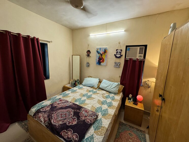 Bedroom, new palam vihar 3.5 Bedroom 1100 Sq.Ft. Apartment In New Palam Vihar Gurgaon 9789313