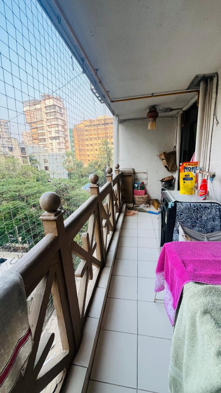 Balcony, reminess-apartment 3 Bedroom 1500 Sq.Ft. Apartment In Bandra West Mumbai 9789486