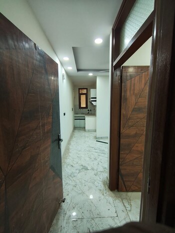 2 BHK Builder Floor for Sale in Govindpuri, Delhi