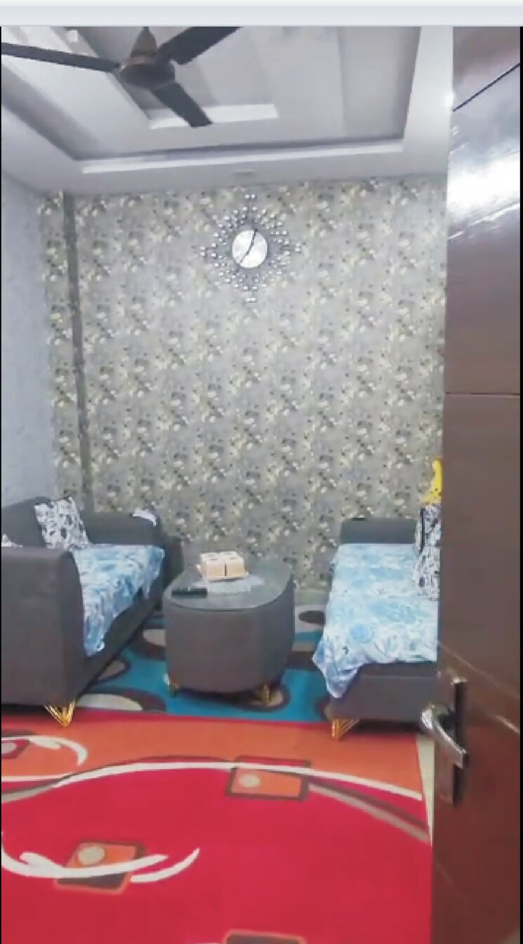 Living Room, rohini sector 6 4 Bedroom 1100 Sq.Ft. Builder Floor In Rohini Sector 6 Delhi 9789469