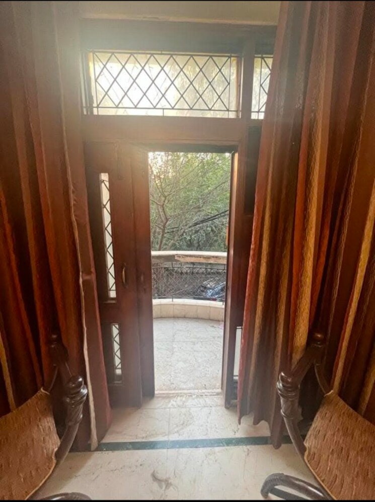 Cover Image, kalkaji 2 Bedroom 900 Sq.Ft. Builder Floor In Kalkaji Delhi 9790018