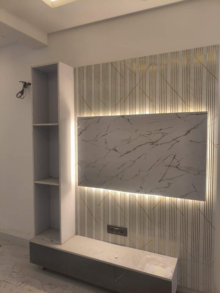 Bathroom, deep-homes-sector-73 2 Bedroom 1050 Sq.Ft. Builder Floor In Sector 73 Noida 9790177