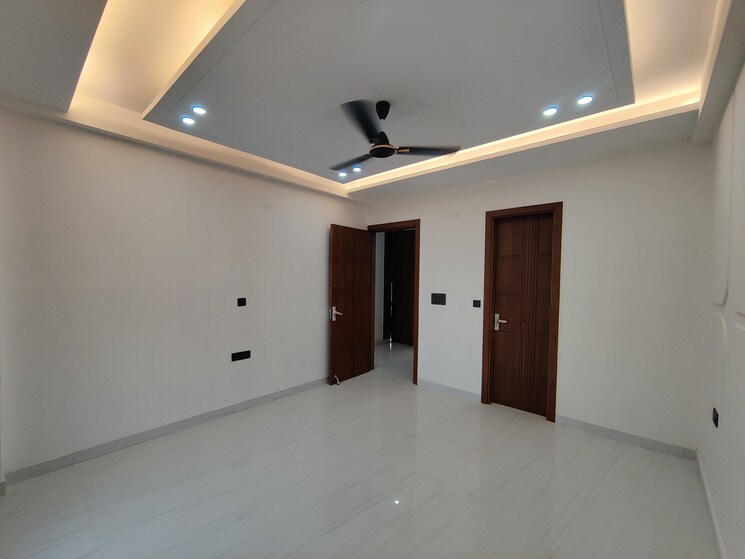 Room, faridabad central 4 Bedroom 2520 Sq.Ft. Builder Floor In Faridabad Central Faridabad 9790172