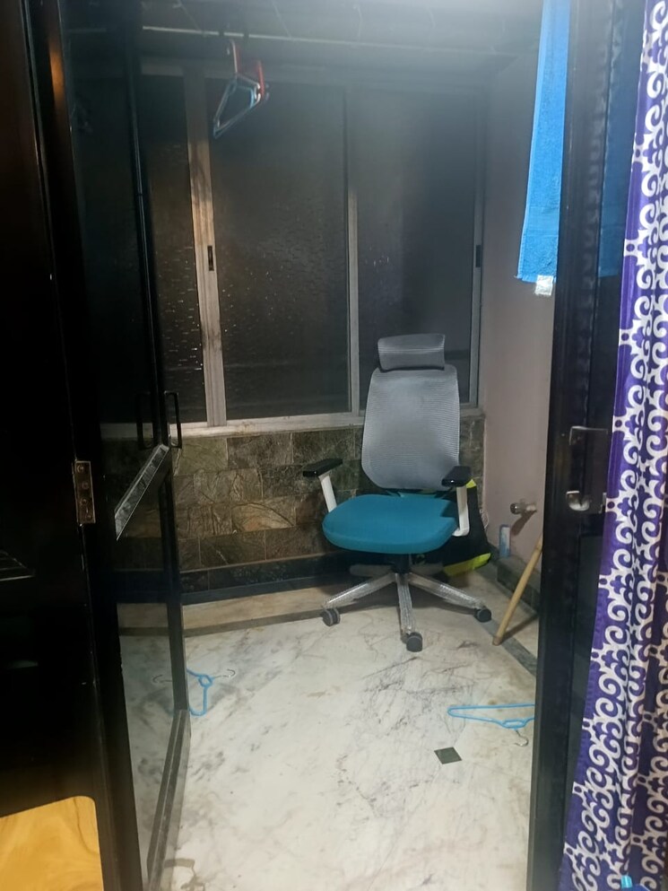 Bathroom, aundh 1 Bedroom 500 Sq.Ft. Apartment In Aundh Pune 9790242