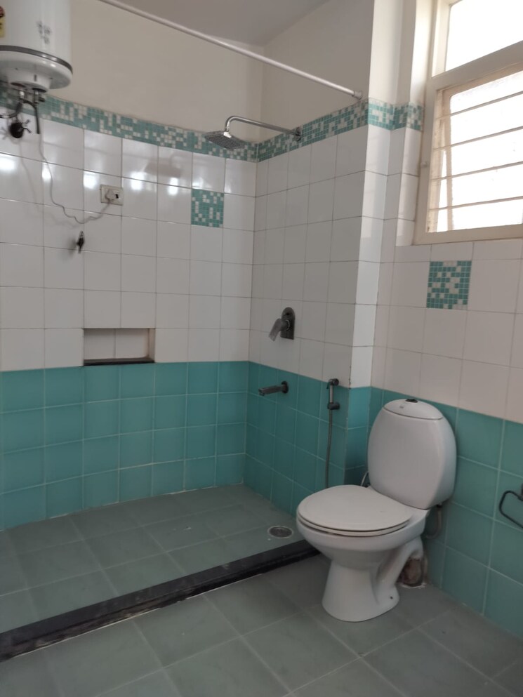 Bathroom, eldeco-ananda 3.5 Bedroom 2250 Sq.Ft. Apartment In Sector 48 Noida 9790273